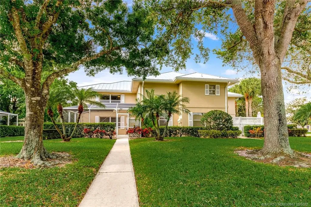 2824 SW Lakemont Place Palm City FL 34990