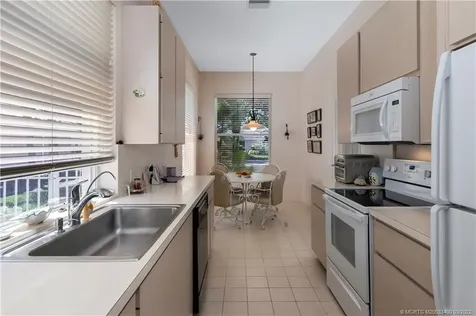 7579 SE Fiddlewood Lane Hobe Sound FL 33455