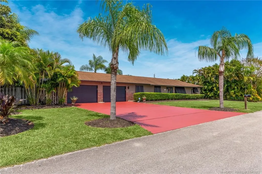 1911 SE Jackson Street Stuart FL 34997