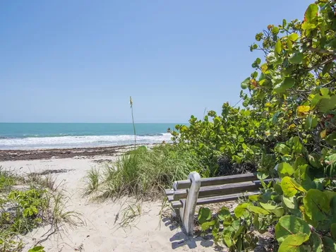 1475 Pelican Lane Vero Beach FL 32963