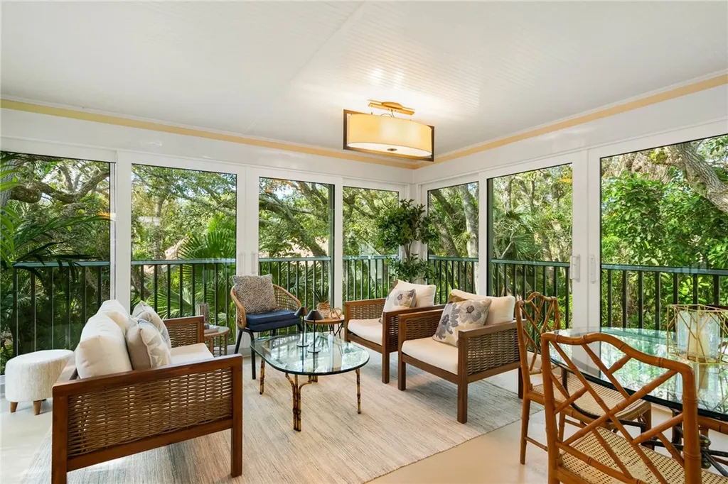 1385 Winding Oaks Circle W Vero Beach FL 32963