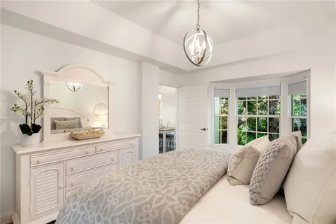 1385 Winding Oaks Circle W Vero Beach FL 32963