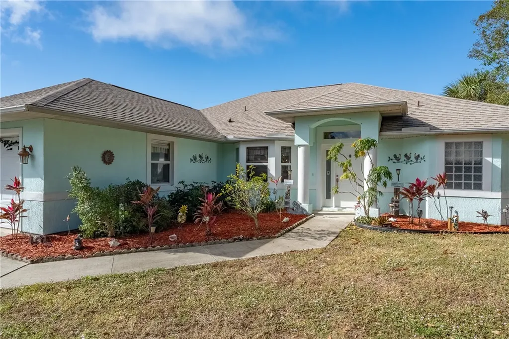 826 Iris Street Sebastian FL 32958