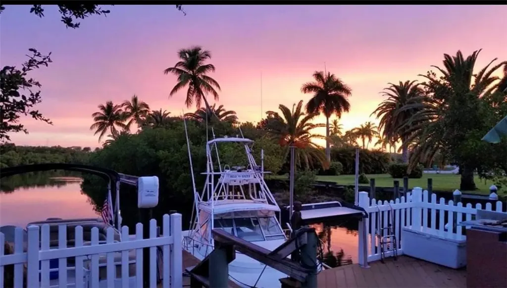 45 Sovereign Way Hutchinson Island FL 34949