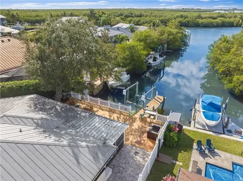 45 Sovereign Way Hutchinson Island FL 34949