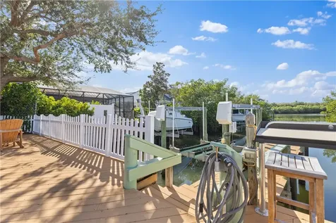 45 Sovereign Way Hutchinson Island FL 34949