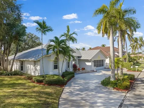 45 Sovereign Way Hutchinson Island FL 34949