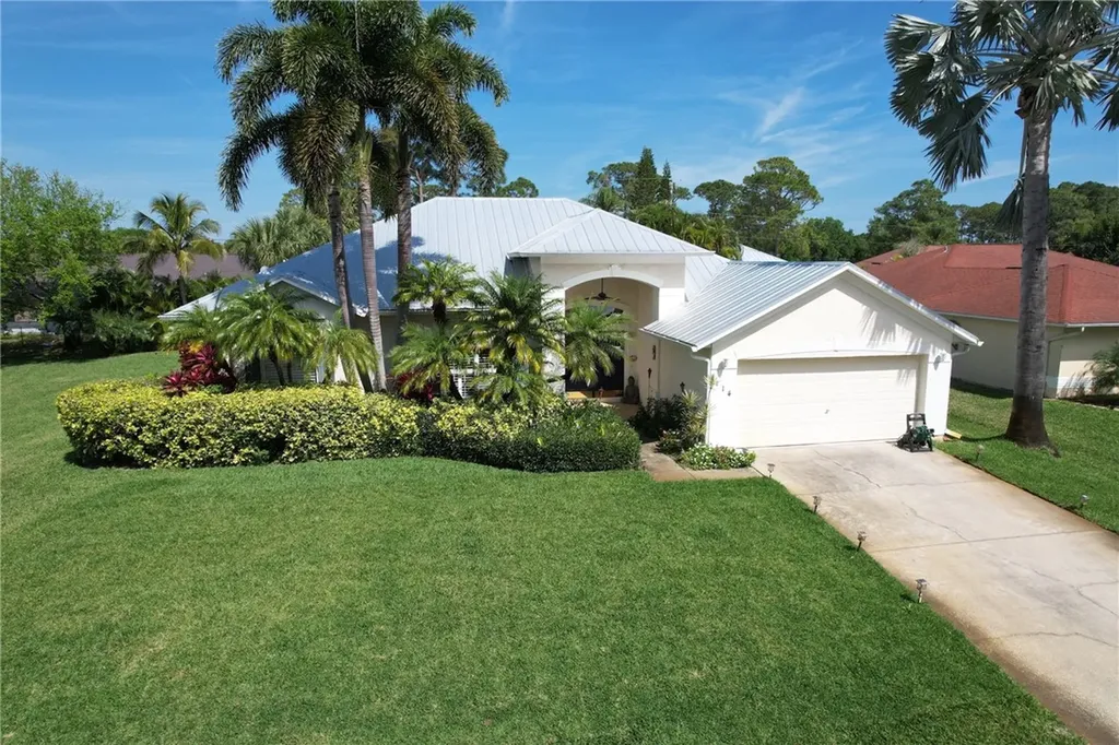 114 Melton Avenue Sebastian FL 32958