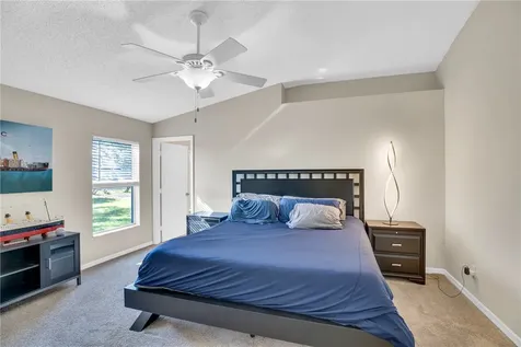 1051 S 13th Square Vero Beach FL 32960
