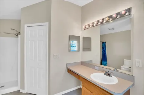 1051 S 13th Square Vero Beach FL 32960