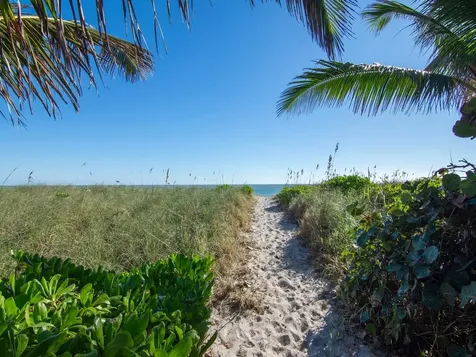 2246 Magans Ocean Walk Vero Beach FL 32963