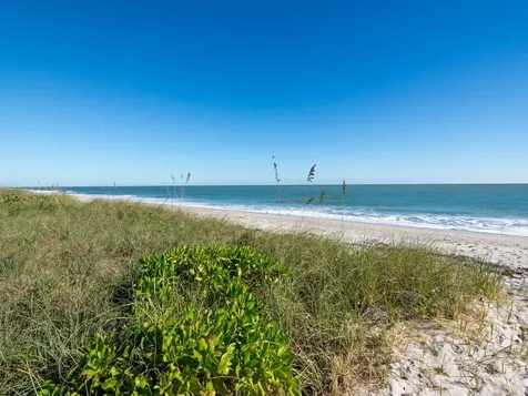 2246 Magans Ocean Walk Vero Beach FL 32963