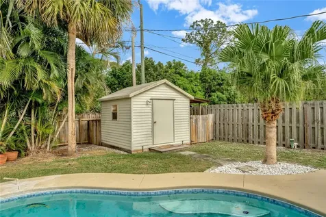 7504 Kenwood Road Fort Pierce FL 34951