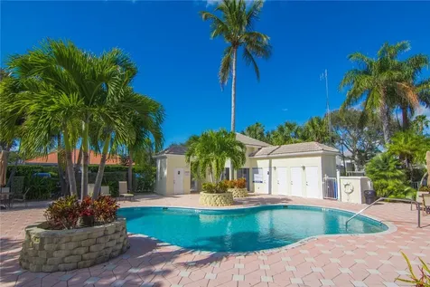 839 Island Club Square Vero Beach FL 32963