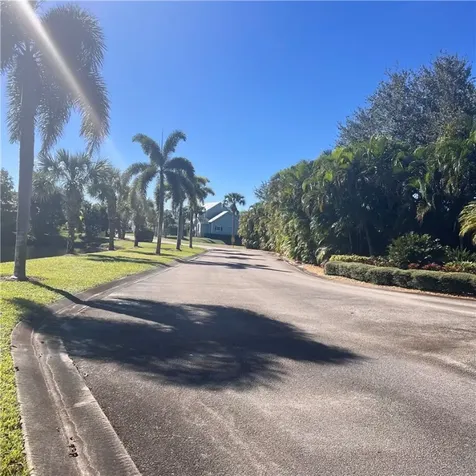 6370 Tropical Way Vero Beach FL 32967