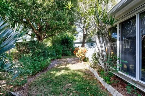 605 E Pointe Court SW Vero Beach FL 32962