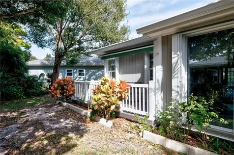 605 E Pointe Court SW Vero Beach FL 32962