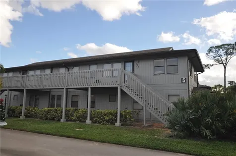 635 Centre Court SW Vero Beach FL 32962