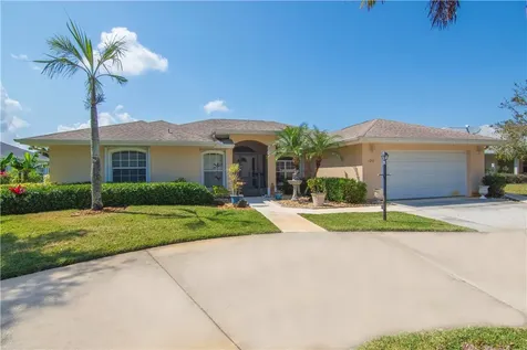 120 35th Square SW Vero Beach FL 32968