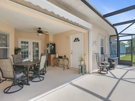 120 35th Square SW Vero Beach FL 32968