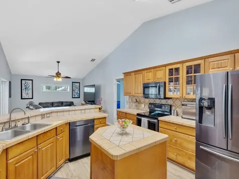 120 35th Square SW Vero Beach FL 32968