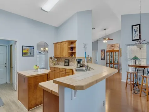 120 35th Square SW Vero Beach FL 32968
