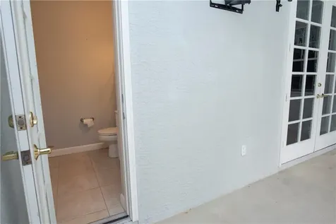 325 40th Court SW Vero Beach FL 32968