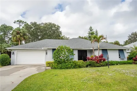 325 40th Court SW Vero Beach FL 32968