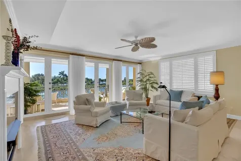 9019 Somerset Bay Lane Vero Beach FL 32963