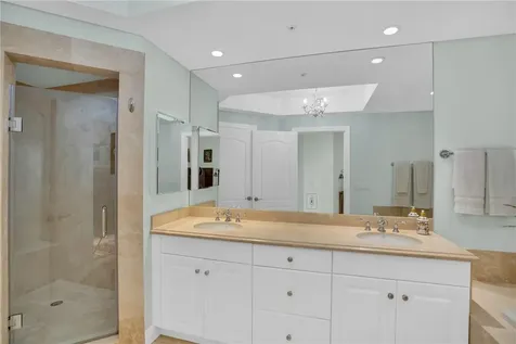 9019 Somerset Bay Lane Vero Beach FL 32963