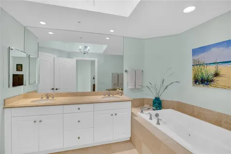 9019 Somerset Bay Lane Vero Beach FL 32963