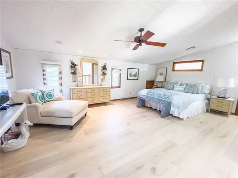 725 Conn Way Vero Beach FL 32963