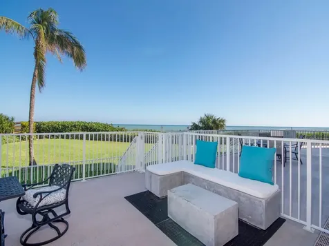 2700 Ocean Drive Vero Beach FL 32963