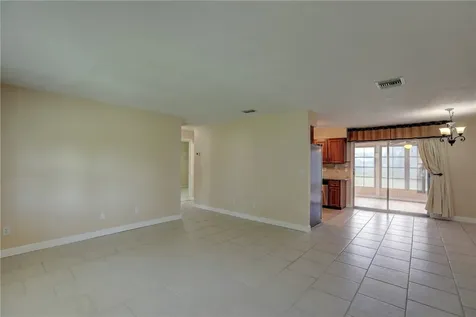 889 Wentworth Street Sebastian FL 32958