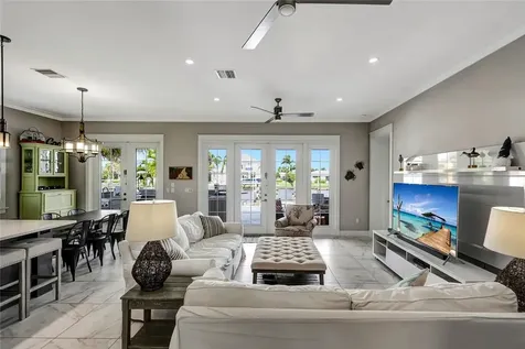 10 Tarpon Drive Vero Beach FL 32960