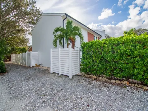 824 Dahlia Lane Vero Beach FL 32963