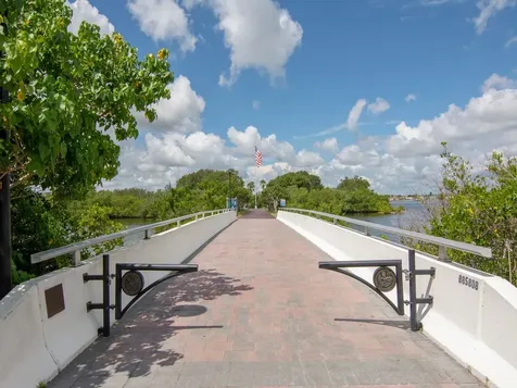 824 Dahlia Lane Vero Beach FL 32963