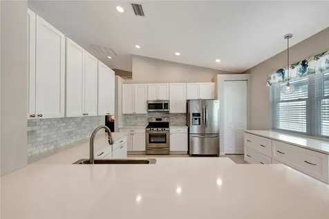 600 Calamondin Way SW Vero Beach FL 32968