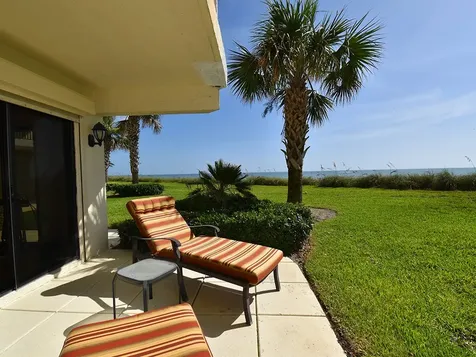 2636 Ocean Drive Vero Beach FL 32963