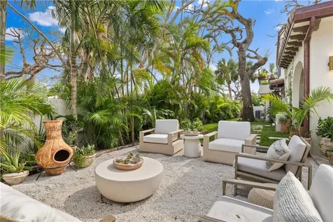 601 Flamevine Lane Vero Beach FL 32963