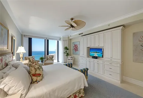 300 Beachview Drive Vero Beach FL 32963