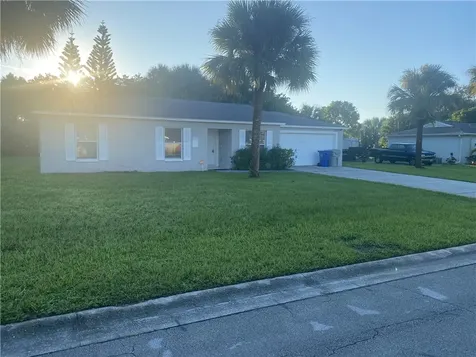 2316 17th Avenue SW Vero Beach FL 32962