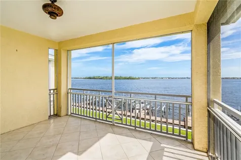 1900 Tarpon Lane Vero Beach FL 32960