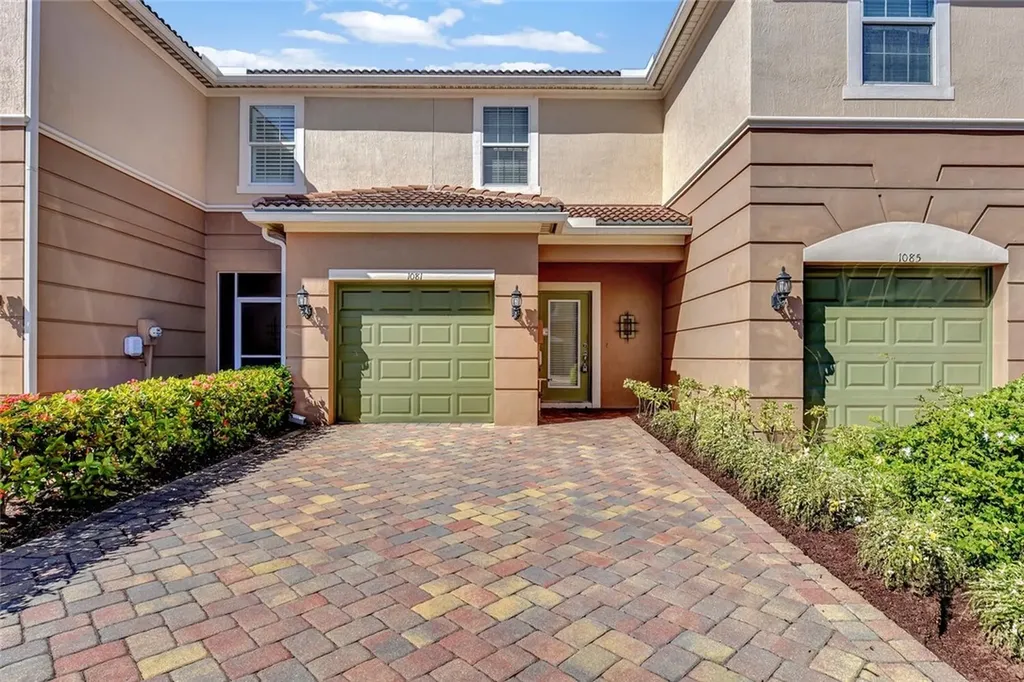 1081 Normandie Way Vero Beach FL 32960