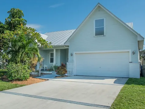1736 7th Avenue SW Vero Beach FL 32962