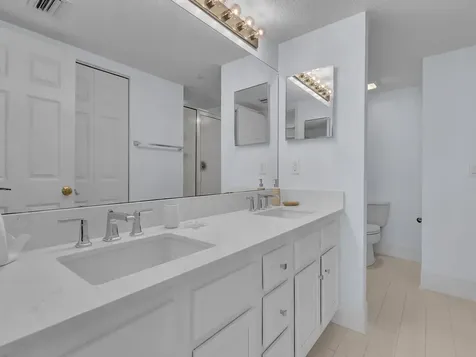 2700 Ocean Drive Vero Beach FL 32963