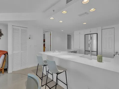 2700 Ocean Drive Vero Beach FL 32963