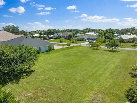 6616 110th Place Sebastian FL 32958