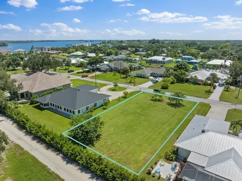 6616 110th Place Sebastian FL 32958