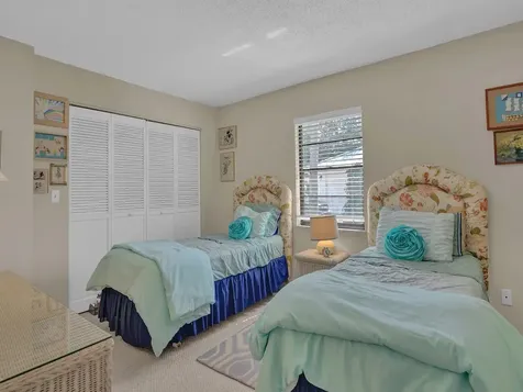 1045 Clipper Road Vero Beach FL 32963